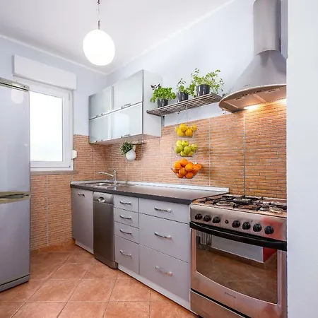 Cookie Apartment *